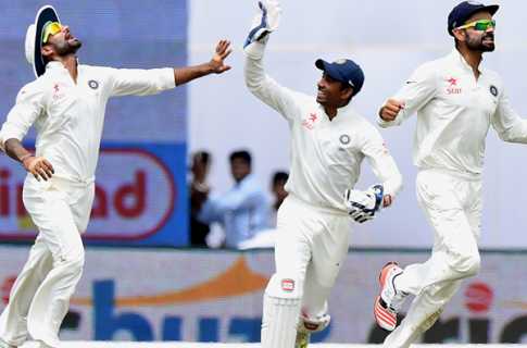 ১৫৫ রানেই ৭ উইকেট গেলো শ্রীলংকার
